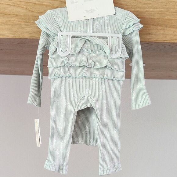 Catherine Malandrino 3 Piece Baby Set - Picture 4 of 6